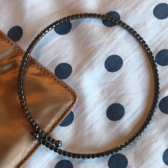 Bundle of 5 choker necklaces - Picture 5 of 5